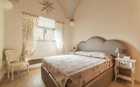 Palazzo Altieri Elegant Apartment